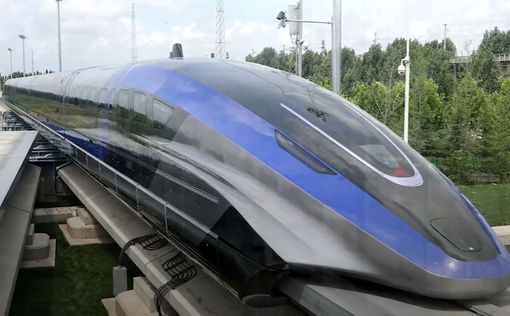 Китай представил новый скоростной поезд