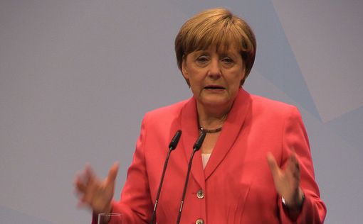 Меркель приняла жесткую позицию