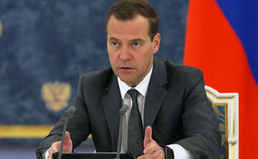 Медведев: операция в Сирии направлена на защиту РФ