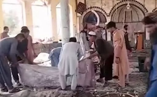 Афганистан: число жертв взрыва в мечети выросло до 150