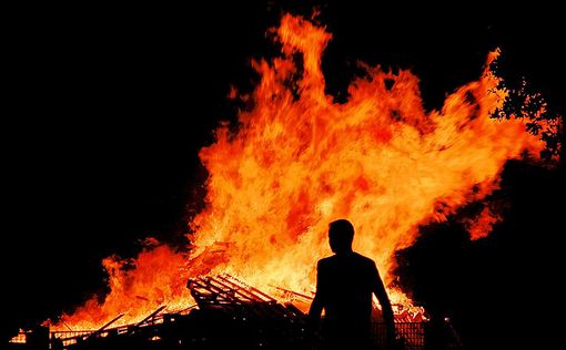 Нью-Дели: пожар уничтожил сотни жилых домов