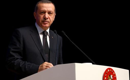 Турция: 13 человек обвиняют в шпионаже против Эрдогана