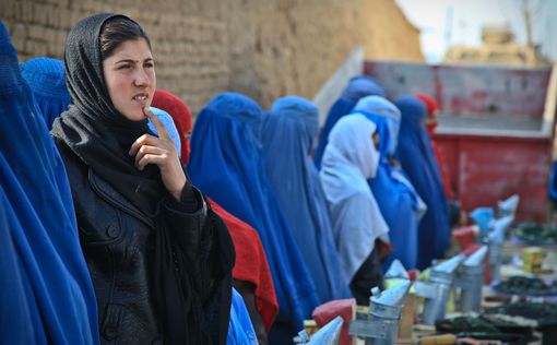 Обещание уровня "Талибан": женщин уважаем, не так оделась - расстреляем