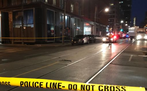 Злоумышленники устроили стрельбу в центре Торонто