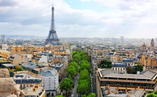 Парижскую мэрию теперь можно посетить виртуально