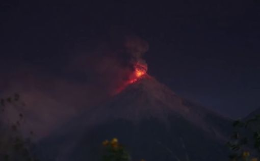 Тысячи людей эвакуированы из-за извержения вулкана Фуэго