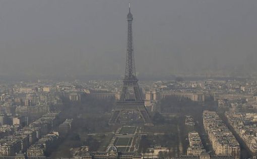 Власти Франции  сокращают в Париже количество машин