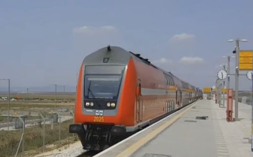 Министры одобрили возобновление работы поездов - СМИ