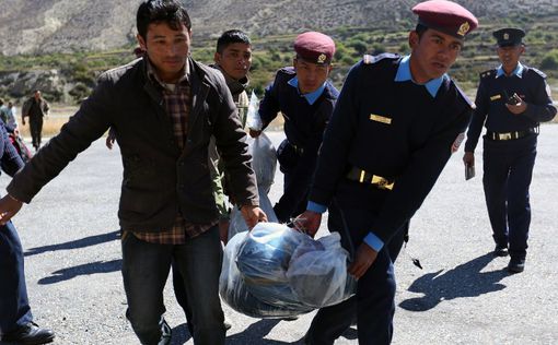 Непал: число погибших туристов достигло 39