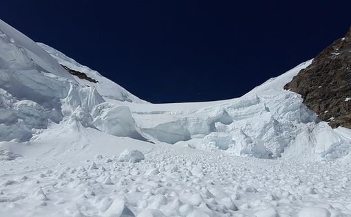 В Альпах рушатся горные вершины: названа причина