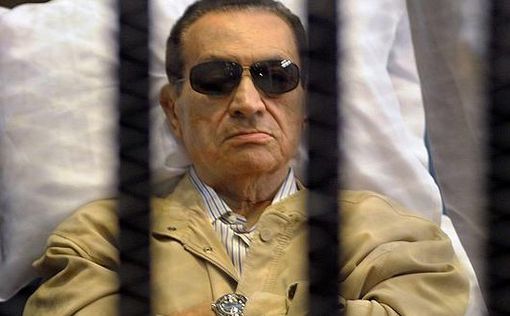 Египет откладывает вердикт в деле против Хосни Мубарака