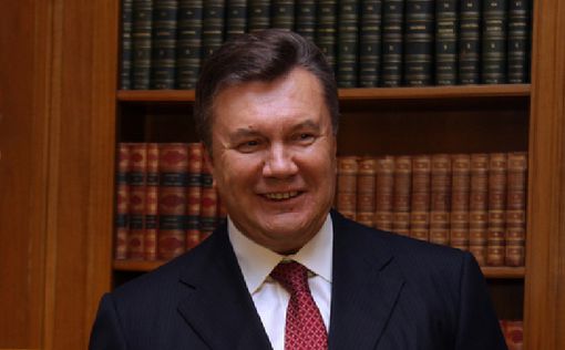 Порошенко хочет вернуть Януковичу звание президента