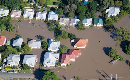 В США эвакуируют тысячи людей из-за наводнения