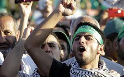 Видео: "марш радости" палестинцев из-за теракта в Старом городе