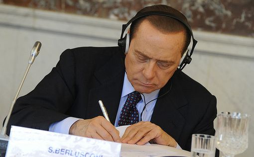 Сильвио Берлускони возвращается в политику
