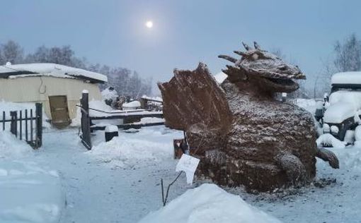 В Якутии символ года слепили из навоза