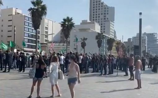Видео: протест под посольством Франции в Тель-Авиве