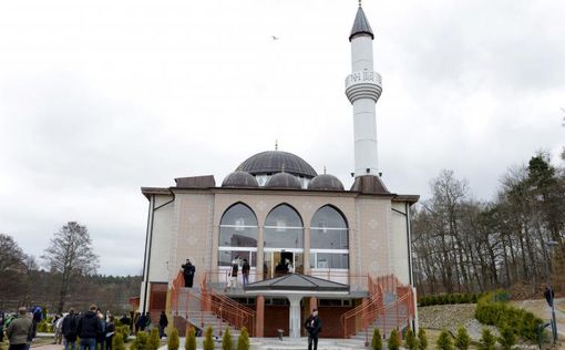 В Швеции прошел марш против поджога мечетей