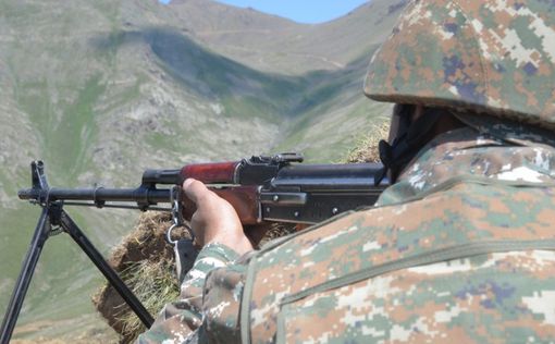 Армения и Азербайджан заявили об обстрелах на границе: есть жертвы