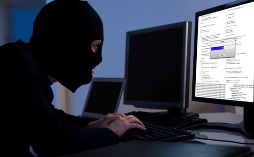 Хакеры взломали сайты судебной системы США