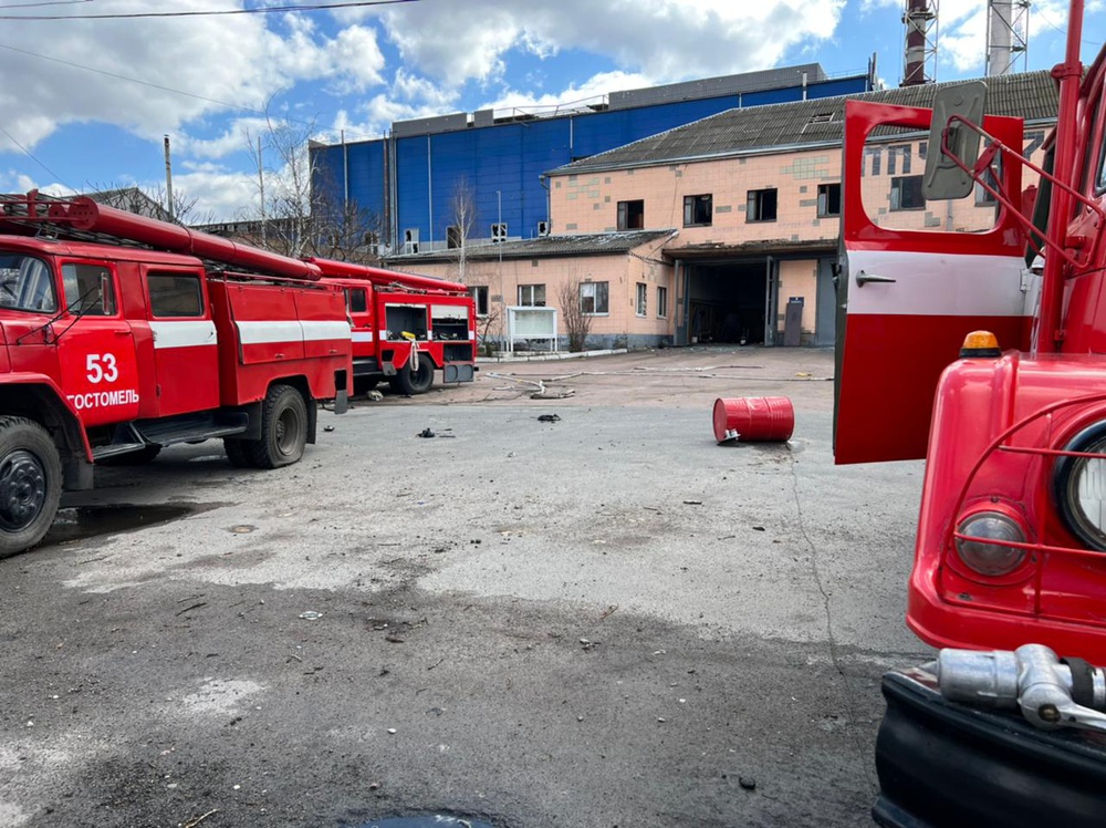 Снимки пожарно-спасательных частей Гостомеля