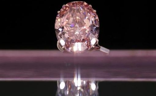 “Розовая звезда” продана в Женеве за 62,5 млн евро