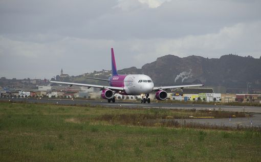Пассажир отсудил у Wizz Air 7400 шекелей за ущерб