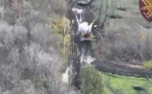 Видео: украинец в упор расстрелял российский танк за линией фронта