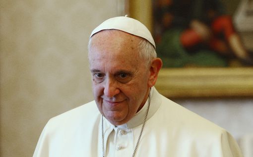 У папы Франциска серьёзные проблемы со здоровьем