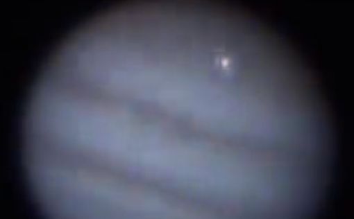 На Юпитер рухнул неизвестный космический объект