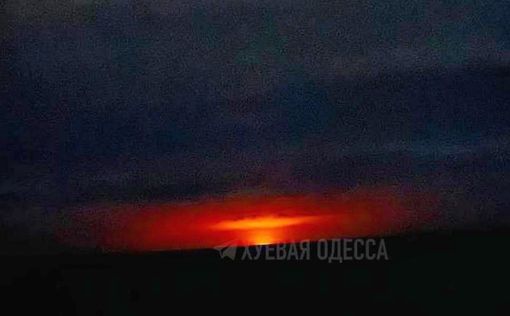 Небо над Одессой ночью озарило зарево: причина