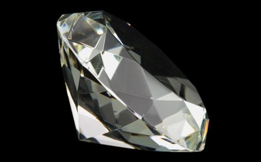 Редкостный бриллиант в 100 карат продали за $22 млн