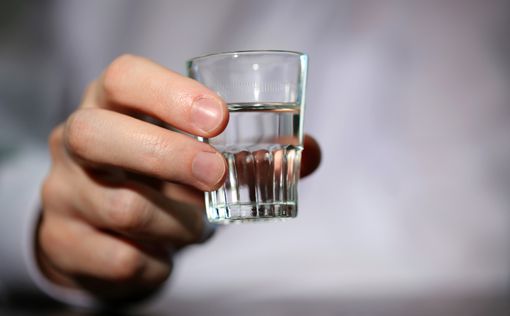 23 турка скончались после распития водки с метанолом