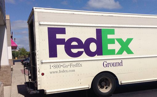 Техас: на складе FedEx взорвалась посылка