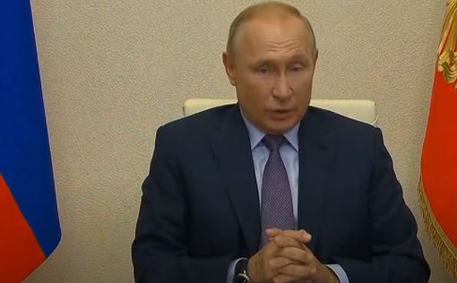 Ручка уже второе совещание не дает покоя Путину