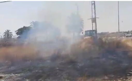 Видео: пожар в Рахате, жителей эвакуировали