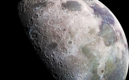 На Землю впервые за 45 лет доставили образцы лунного грунта