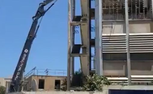 Видео: снос здания Управления радиовещания Израиля