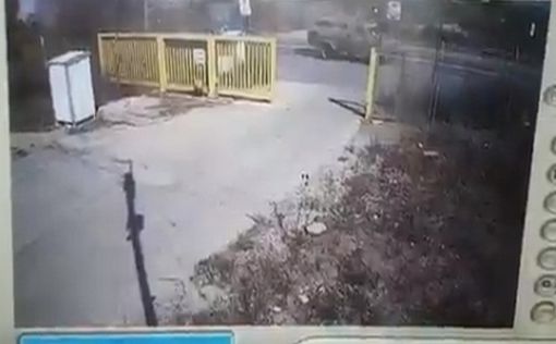 Видео: ракета Хизбаллы взорвалась – джип продолжил ехать