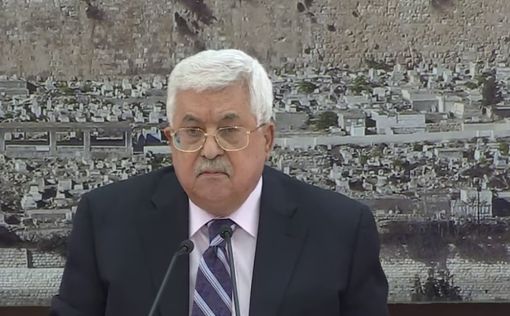 Жители Газы требуют отставки Аббаса из-за снижения зарплат