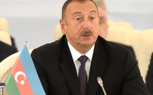 Алиев потоптался на табличке с надписью на армянском