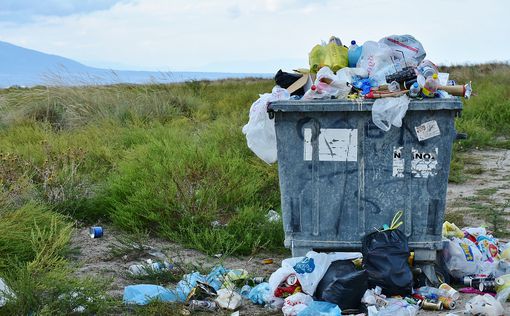 Переработка пластика может сделать его токсичнее и не решит глобальную проблему