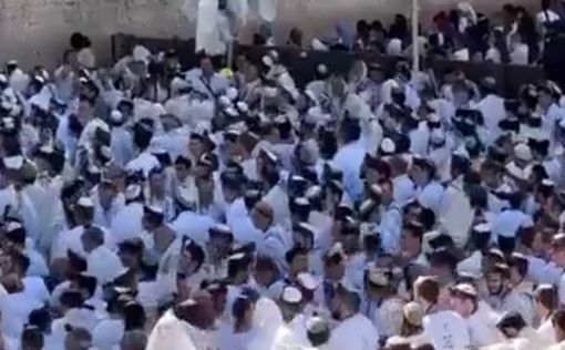 Тысячи людей отмечают День Иерусалима танцами и музыкой у Большой синагоги
