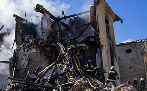 Российская авиация разбомбила две больницы и ТЭЦ в Житомире