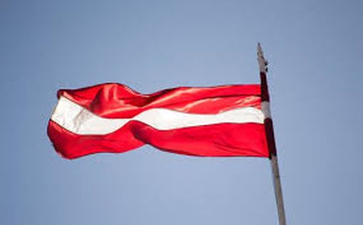 Латвия хочет постоянной дислокации на своей территории войск США