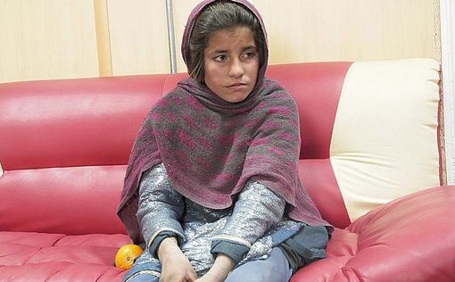 Отец 10-летней афганки боится за свою жизнь