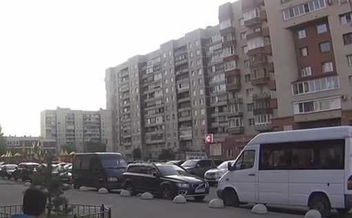 Стрельба и взрывы в ходе спецоперации в Петербурге