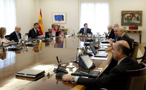 Мадрид обратился в суд по поводу референдума в Каталонии