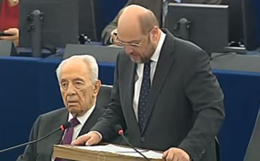 Европарламент почтил память Шимона Переса минутой молчания