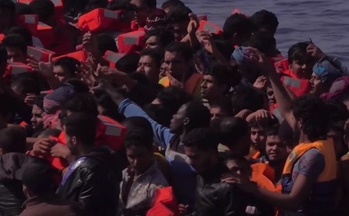 Десятки мигрантов пропали без вести у берегов Ливии